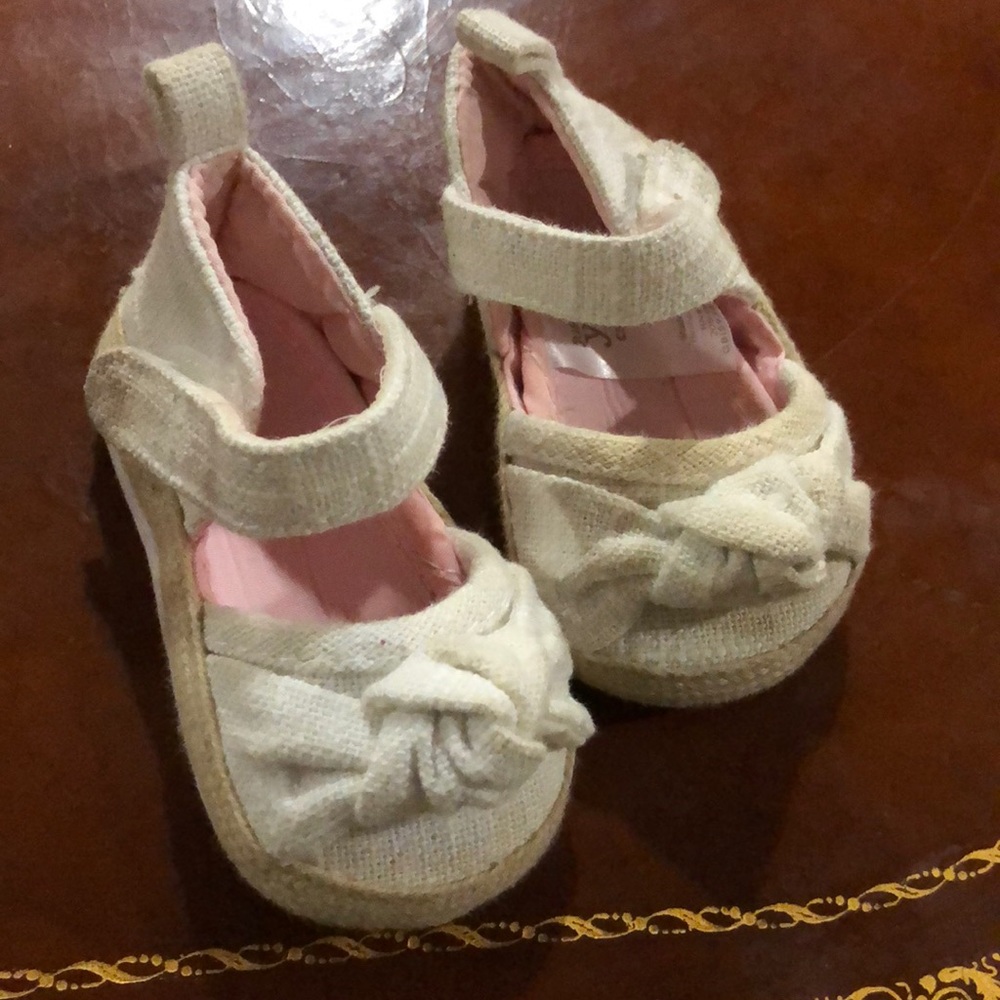 Soft bottom shoes